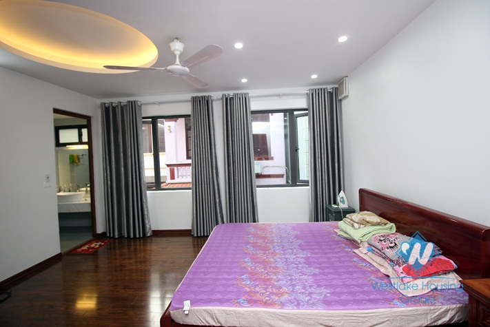 Quality house with morden style for rent in Tay Ho district 